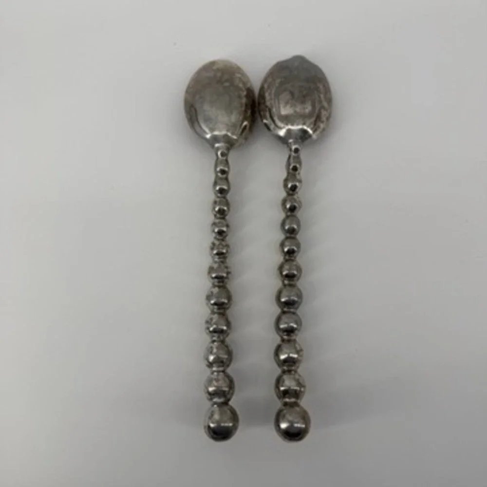Mariposa Brillante String of Pearls Salad Servers Silver Aluminum‎ 2 Piece Set